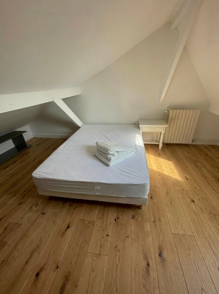 Chambre, parquet massif chêne — Caudéran